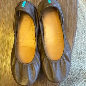 Barely worn Chocolate Brown Tieks